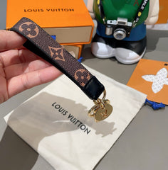 Monogram Wristlet Key Ring With Pendant-GELV210